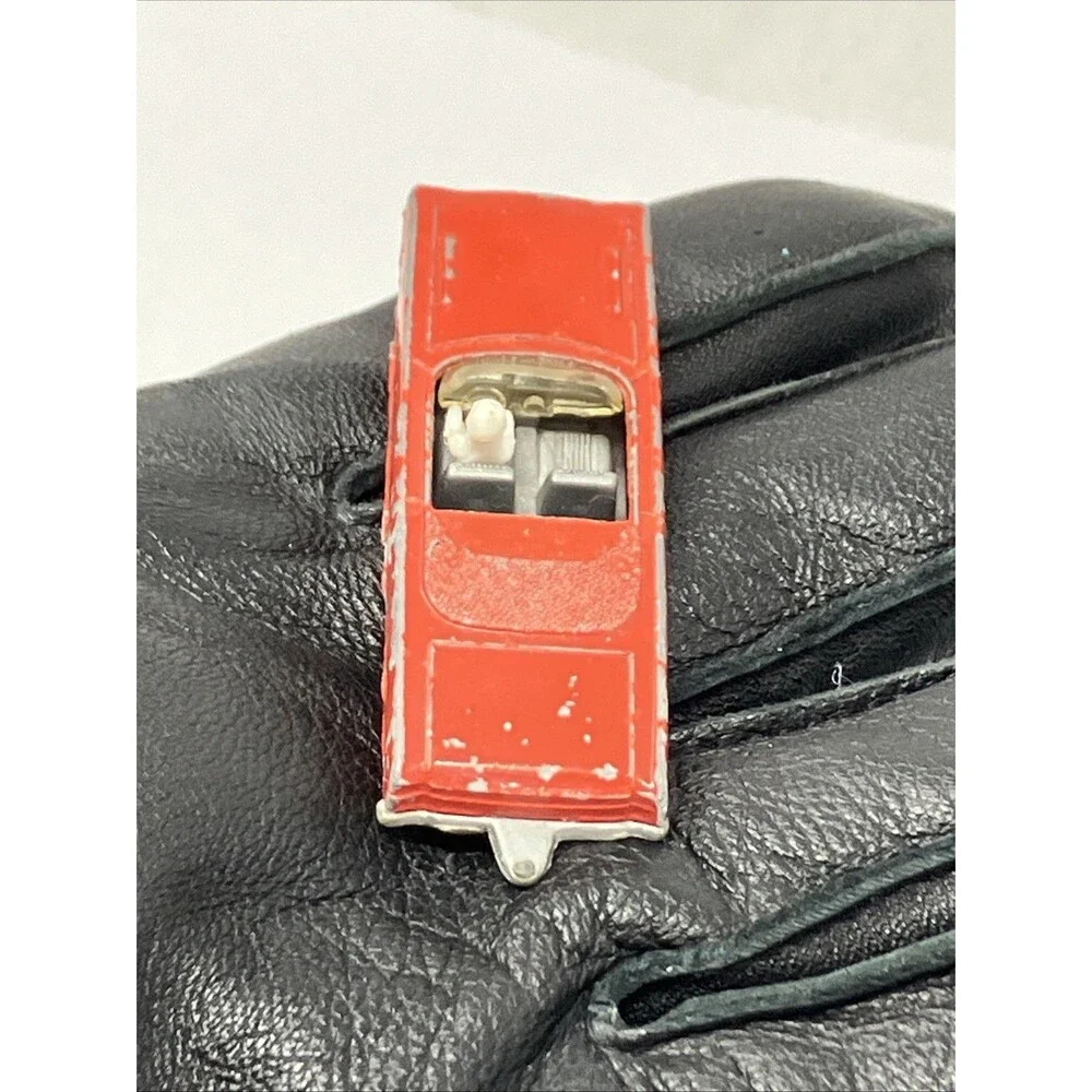 Lone Star Tuf Tots Red Dodge Dart with Driver 1 : 85 Scale England